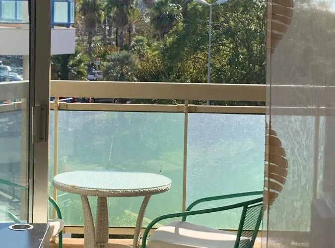 Port Centre Et Soleil Saint-Raphael (Var)